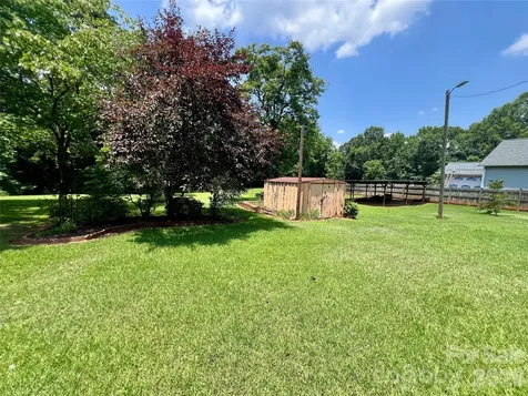 2307 Mclean Street Gastonia NC 28054