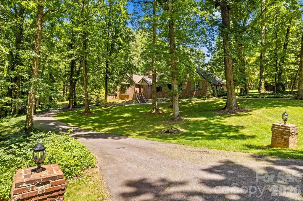 203 Wickersham Drive Statesville NC 28625