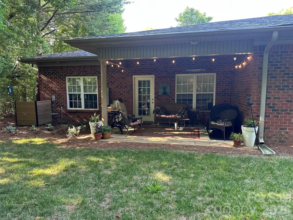 205 Chickadee Drive Lexington NC 27292