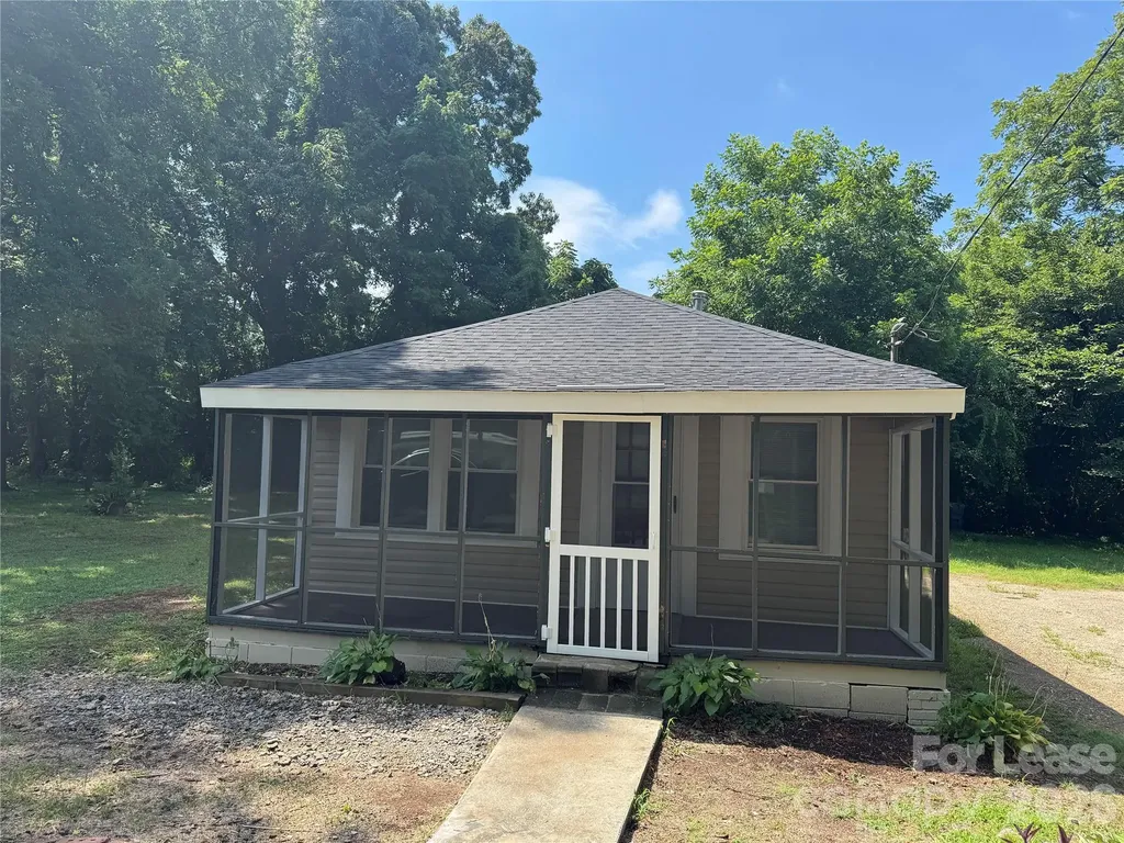 515 Costner Street Mount Holly NC 28120