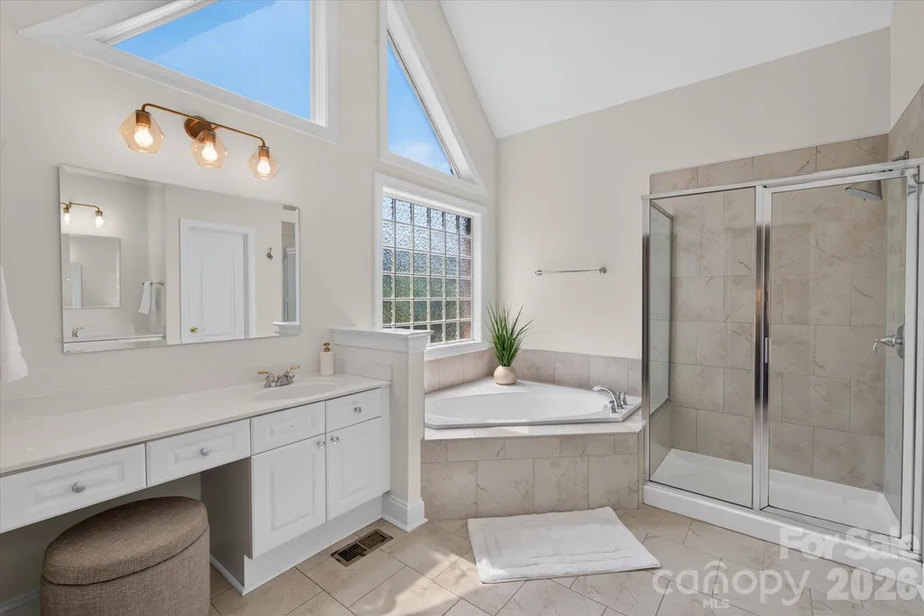 7102 Edenderry Drive Charlotte NC 28270