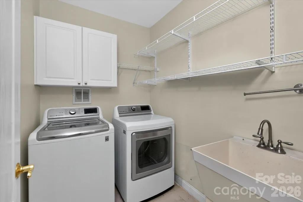 7102 Edenderry Drive Charlotte NC 28270