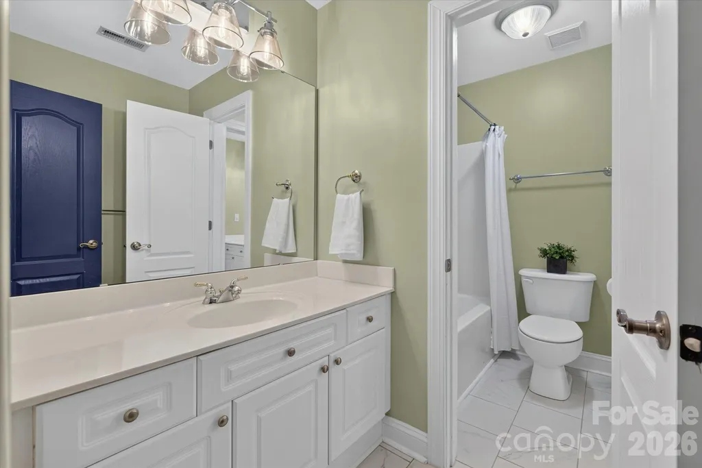 7102 Edenderry Drive Charlotte NC 28270