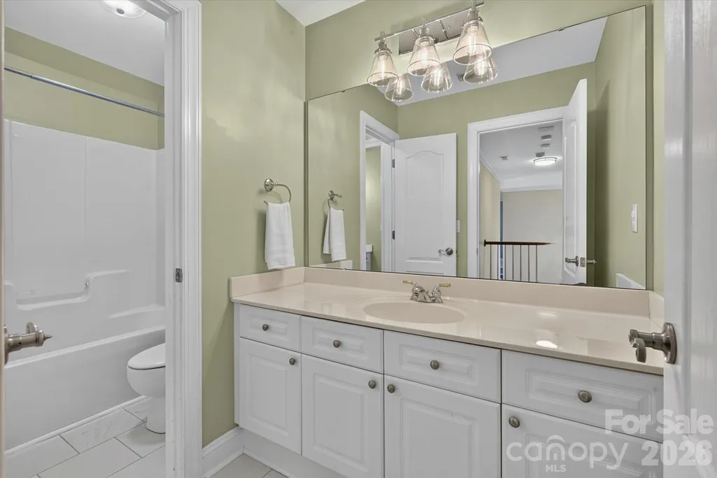 7102 Edenderry Drive Charlotte NC 28270