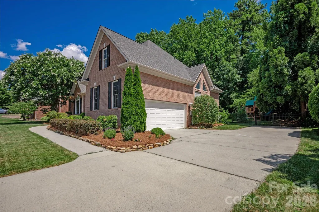 7102 Edenderry Drive Charlotte NC 28270