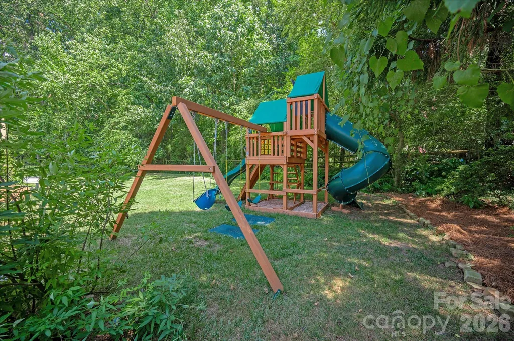 7102 Edenderry Drive Charlotte NC 28270