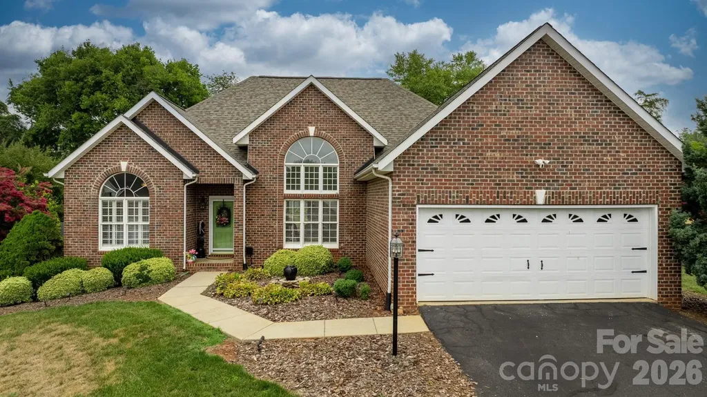 3992 Brickfield Street Hickory NC 28602