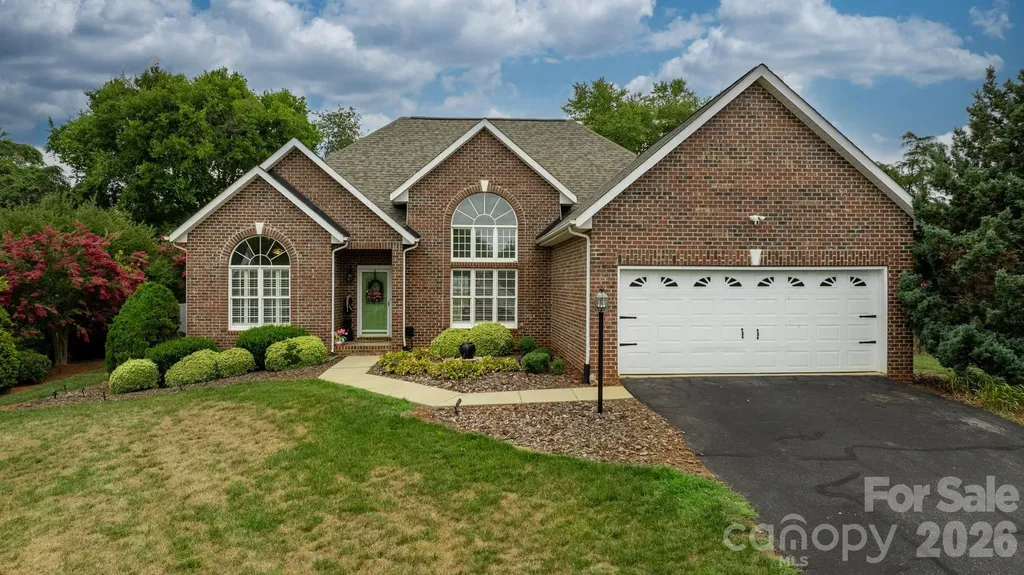 3992 Brickfield Street Hickory NC 28602