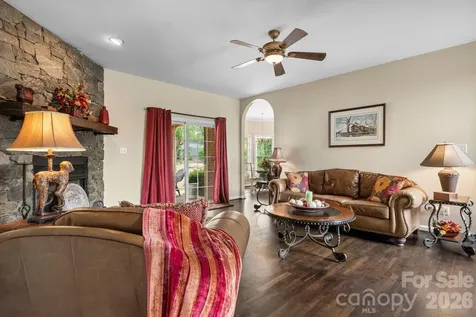 3992 Brickfield Street Hickory NC 28602