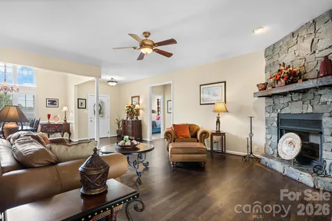 3992 Brickfield Street Hickory NC 28602