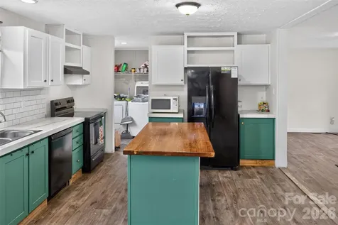 742 Sidney Cornwell Drive Catawba SC 29704