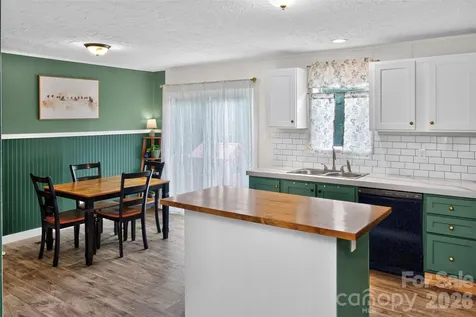 742 Sidney Cornwell Drive Catawba SC 29704
