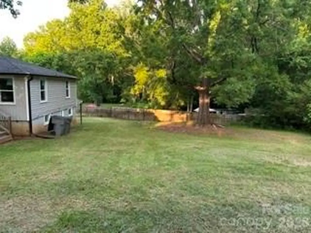 1905 Circle Drive Kannapolis NC 28081