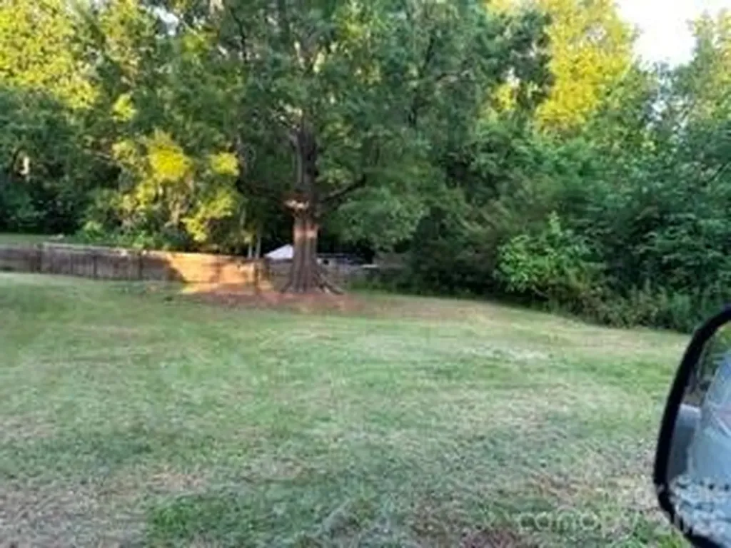 1905 Circle Drive Kannapolis NC 28081