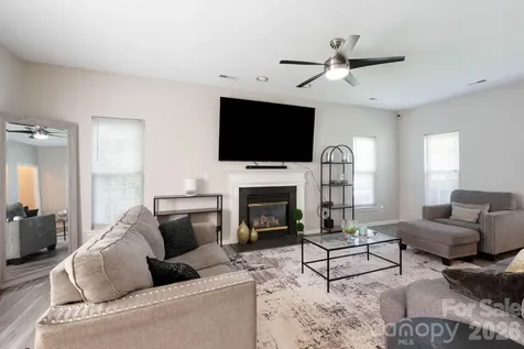 5782 Dove Point Drive SW Concord NC 28025