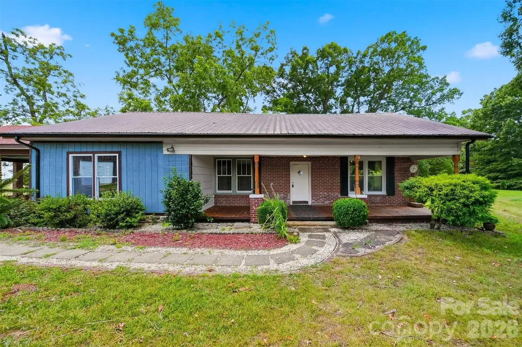 8134 Rhodhiss Road Connelly Springs NC 28612