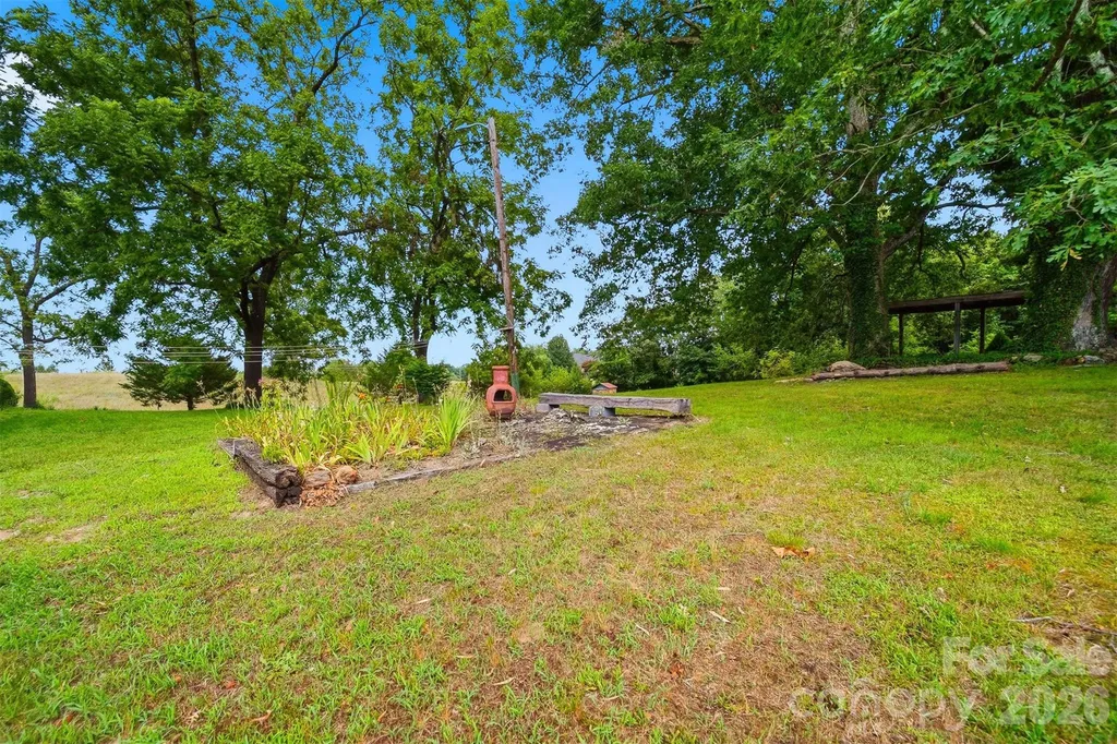 8134 Rhodhiss Road Connelly Springs NC 28612