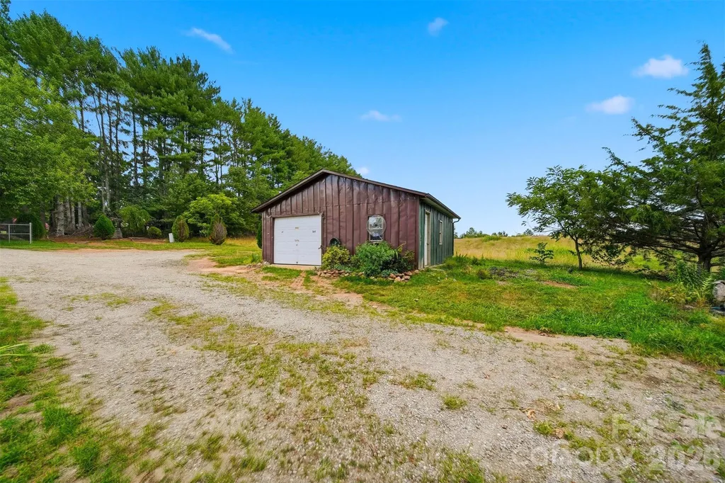 8134 Rhodhiss Road Connelly Springs NC 28612