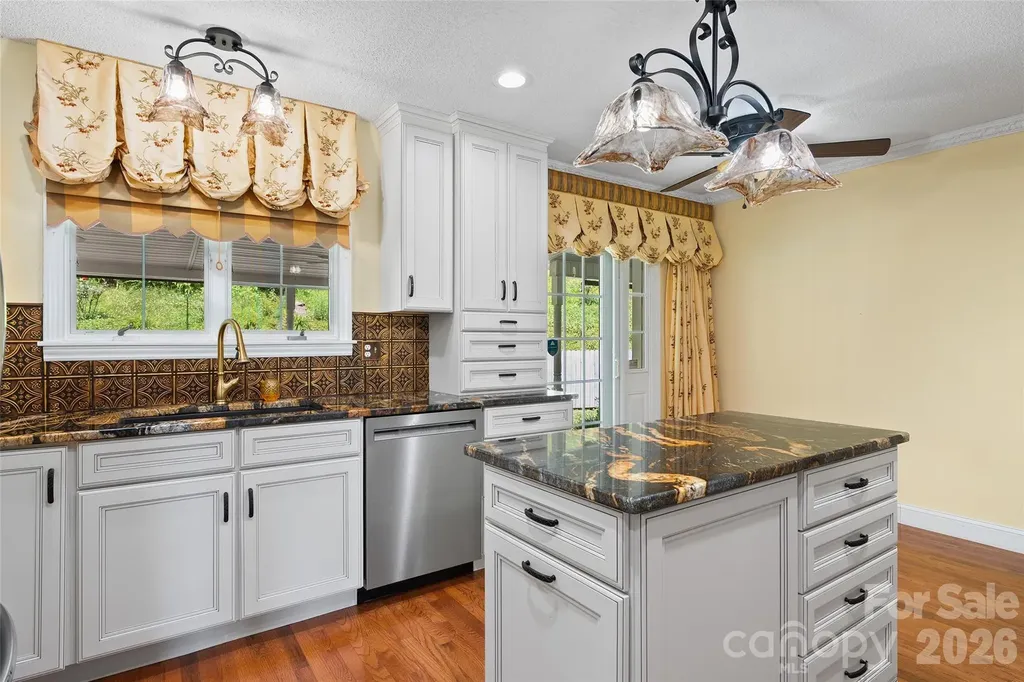 121 Fortner Drive Waynesville NC 28786