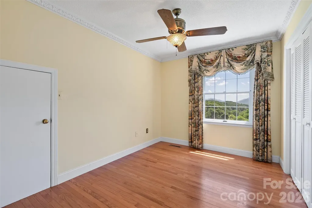 121 Fortner Drive Waynesville NC 28786