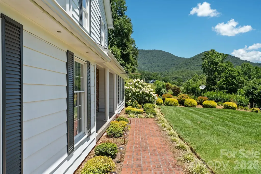 121 Fortner Drive Waynesville NC 28786