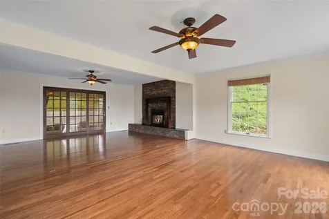 121 Fortner Drive Waynesville NC 28786