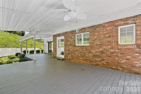 121 Fortner Drive Waynesville NC 28786