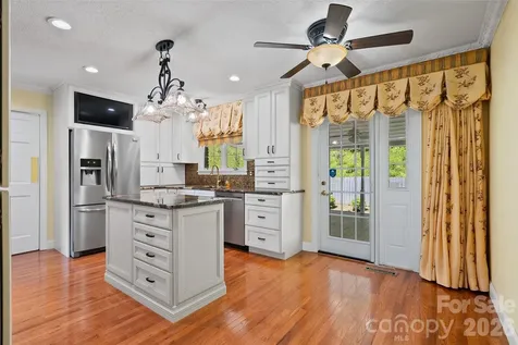 121 Fortner Drive Waynesville NC 28786