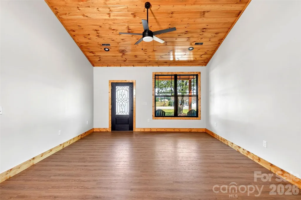 1652 Doggett Road Forest City NC 28043