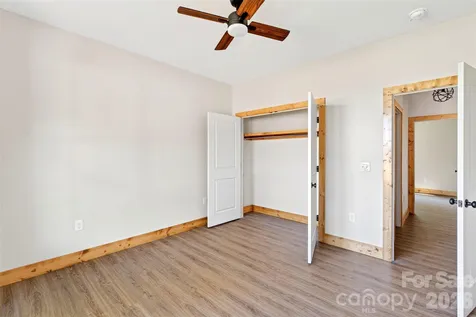 1652 Doggett Road Forest City NC 28043