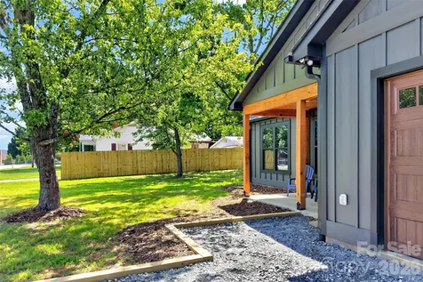 1652 Doggett Road Forest City NC 28043
