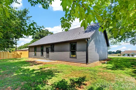 1652 Doggett Road Forest City NC 28043