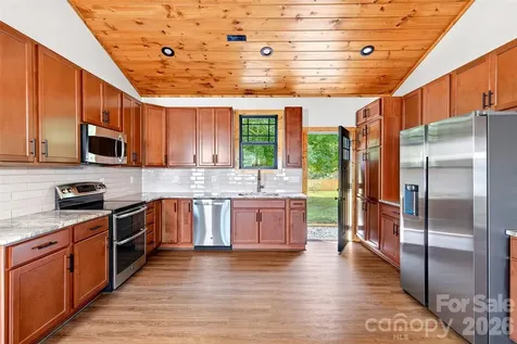 1652 Doggett Road Forest City NC 28043