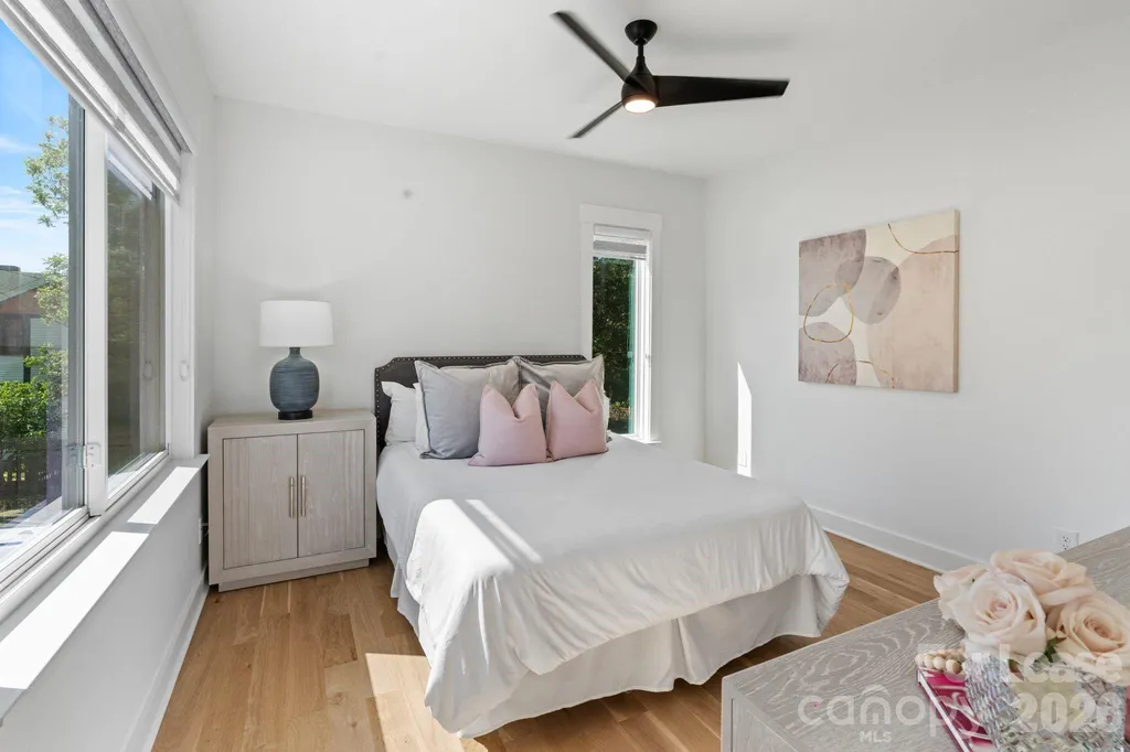 3008 Holt Street Charlotte NC 28205