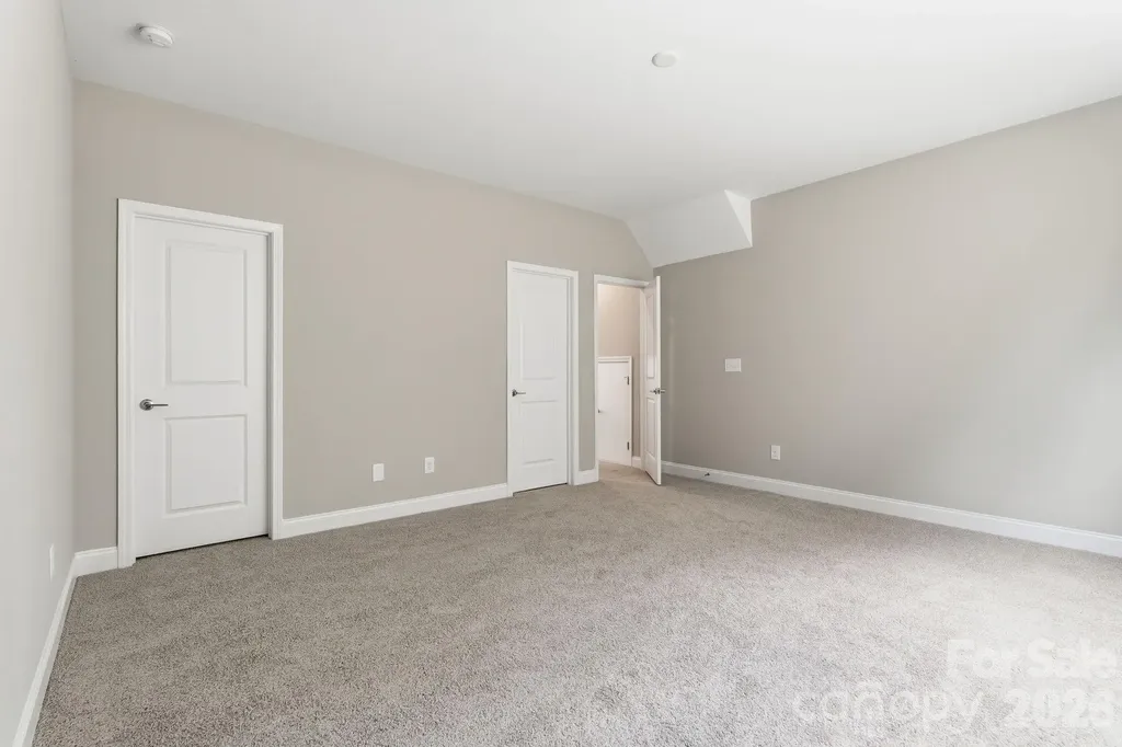17138 Sand Bank Road Charlotte NC 28278