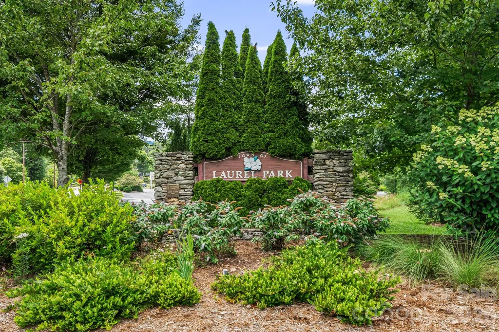 195 Jordan Street Hendersonville NC 28739