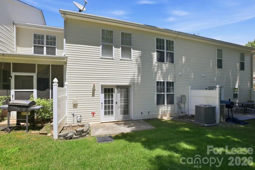 10781 Essex Hall Drive Charlotte NC 28277