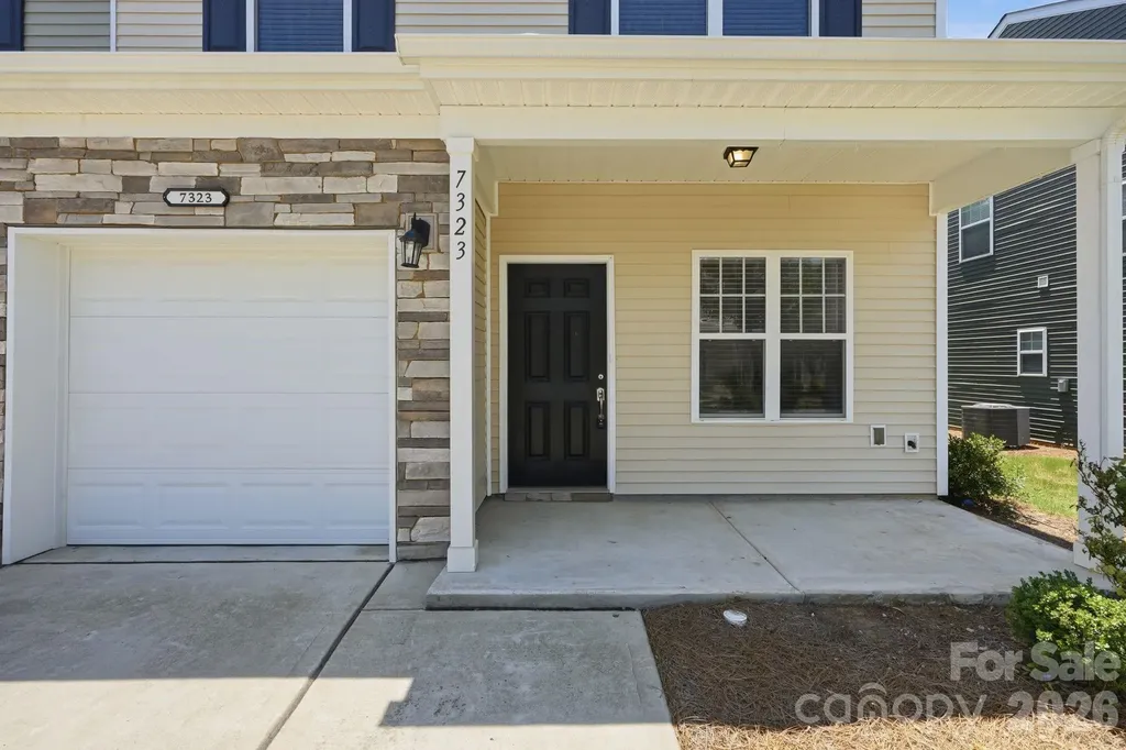 7323 Jane Parks Way Charlotte NC 28217