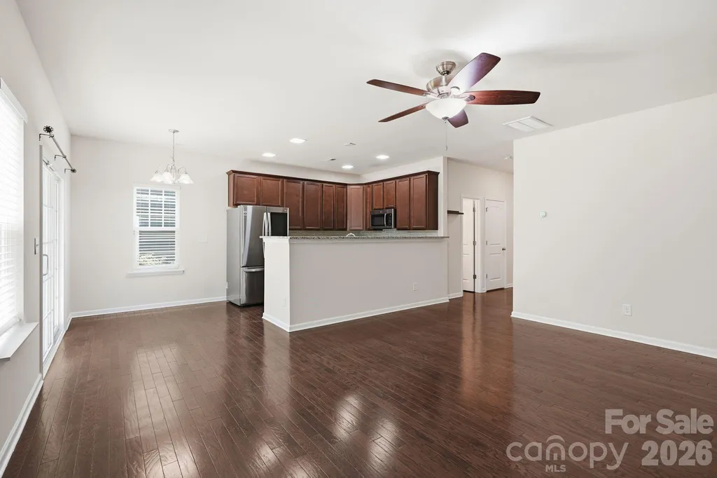 7323 Jane Parks Way Charlotte NC 28217