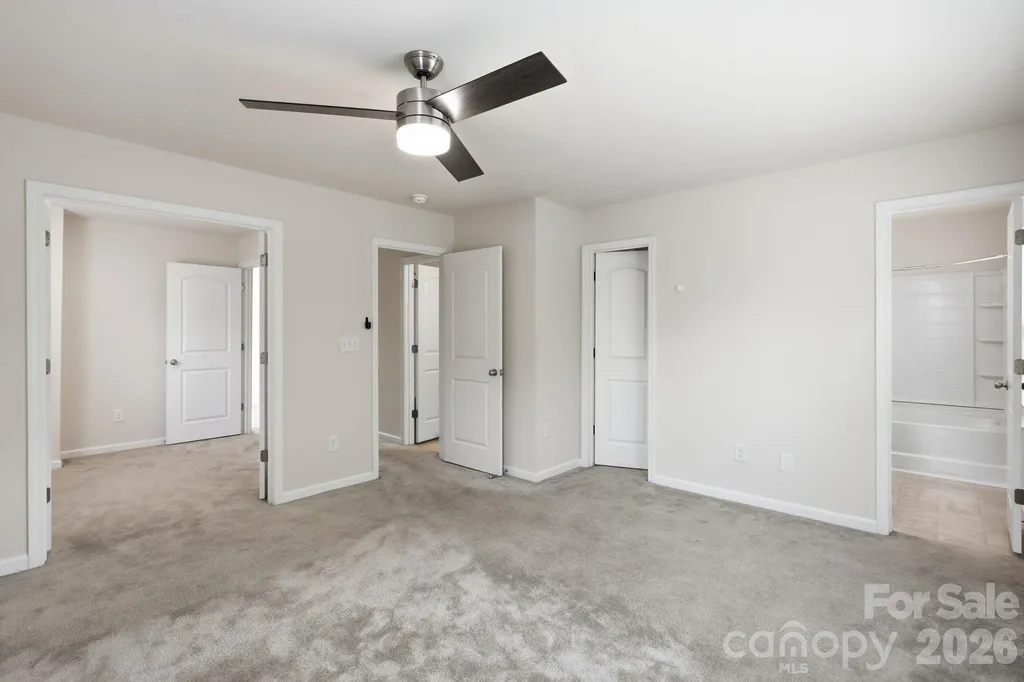 7323 Jane Parks Way Charlotte NC 28217