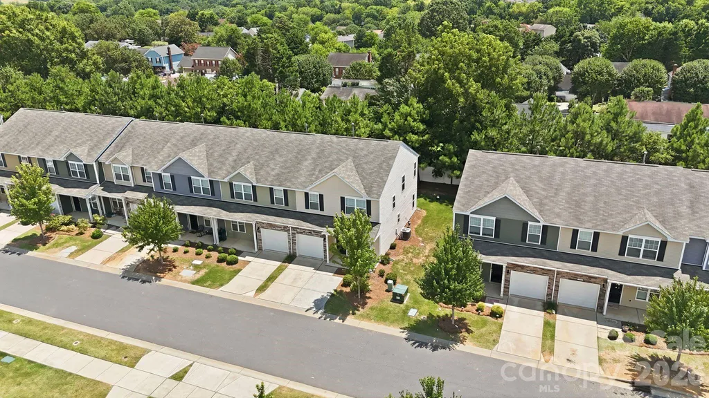 7323 Jane Parks Way Charlotte NC 28217