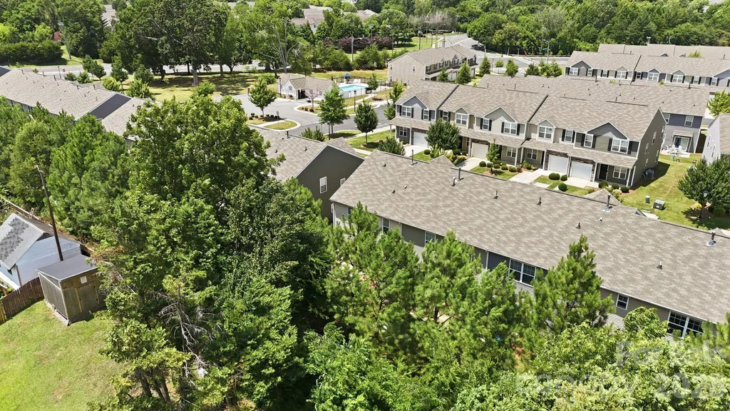 7323 Jane Parks Way Charlotte NC 28217