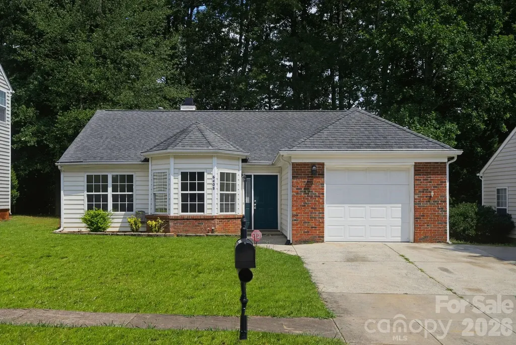 6408 Spanish Moss Lane Charlotte NC 28262