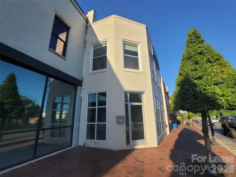 109 E Charlotte Avenue Mount Holly NC 28120