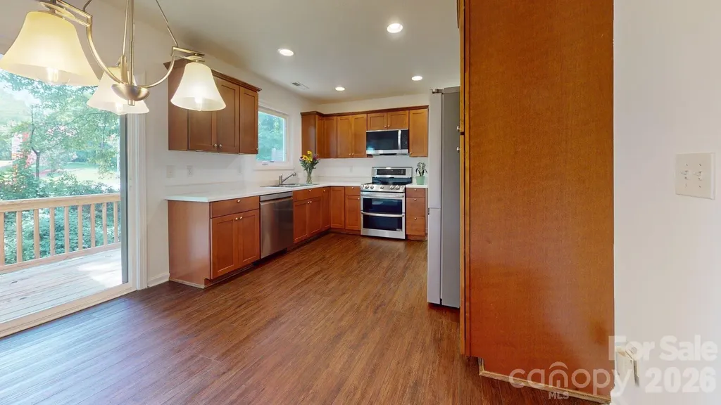 31 English Ivy Road Asheville NC 28806