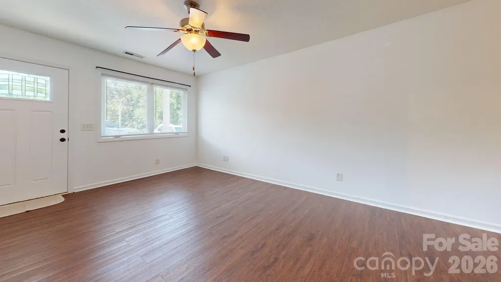 31 English Ivy Road Asheville NC 28806