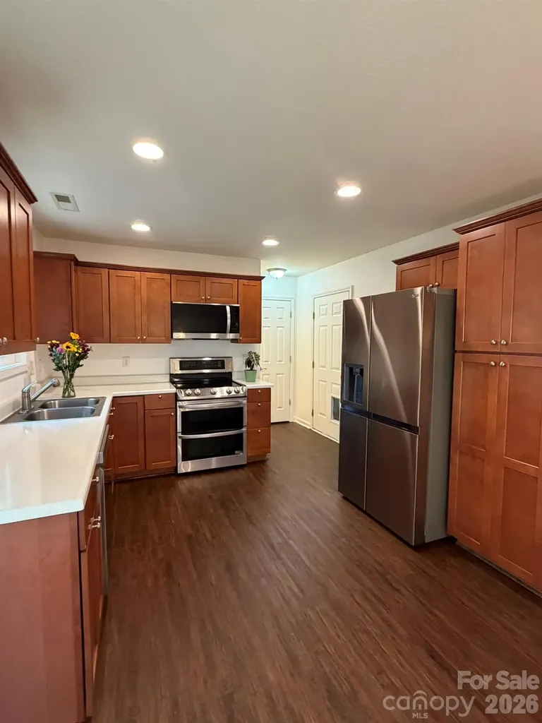 31 English Ivy Road Asheville NC 28806