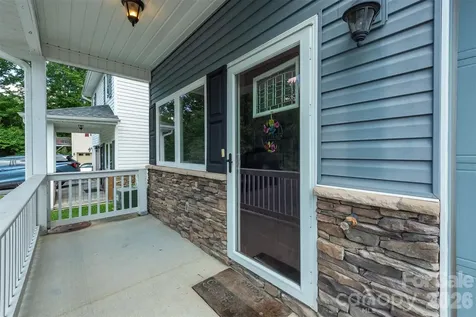 31 English Ivy Road Asheville NC 28806