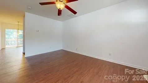 31 English Ivy Road Asheville NC 28806