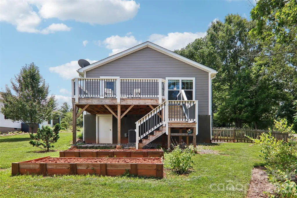 196 Tipton Hill Road Leicester NC 28748